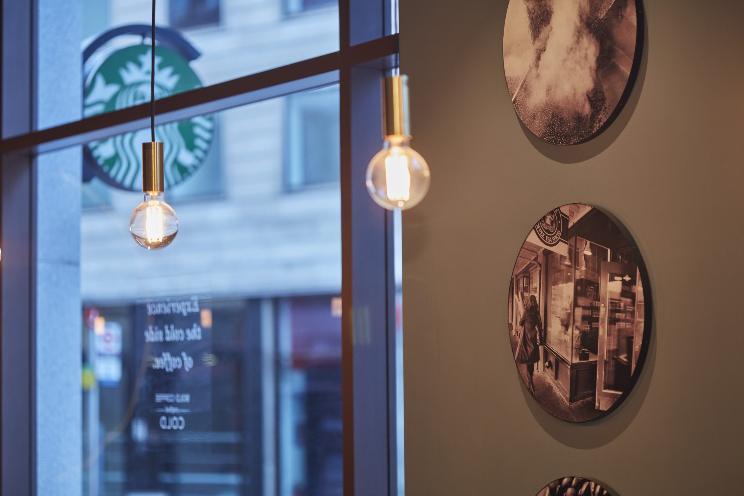 Starbucks fit out by CDS Group